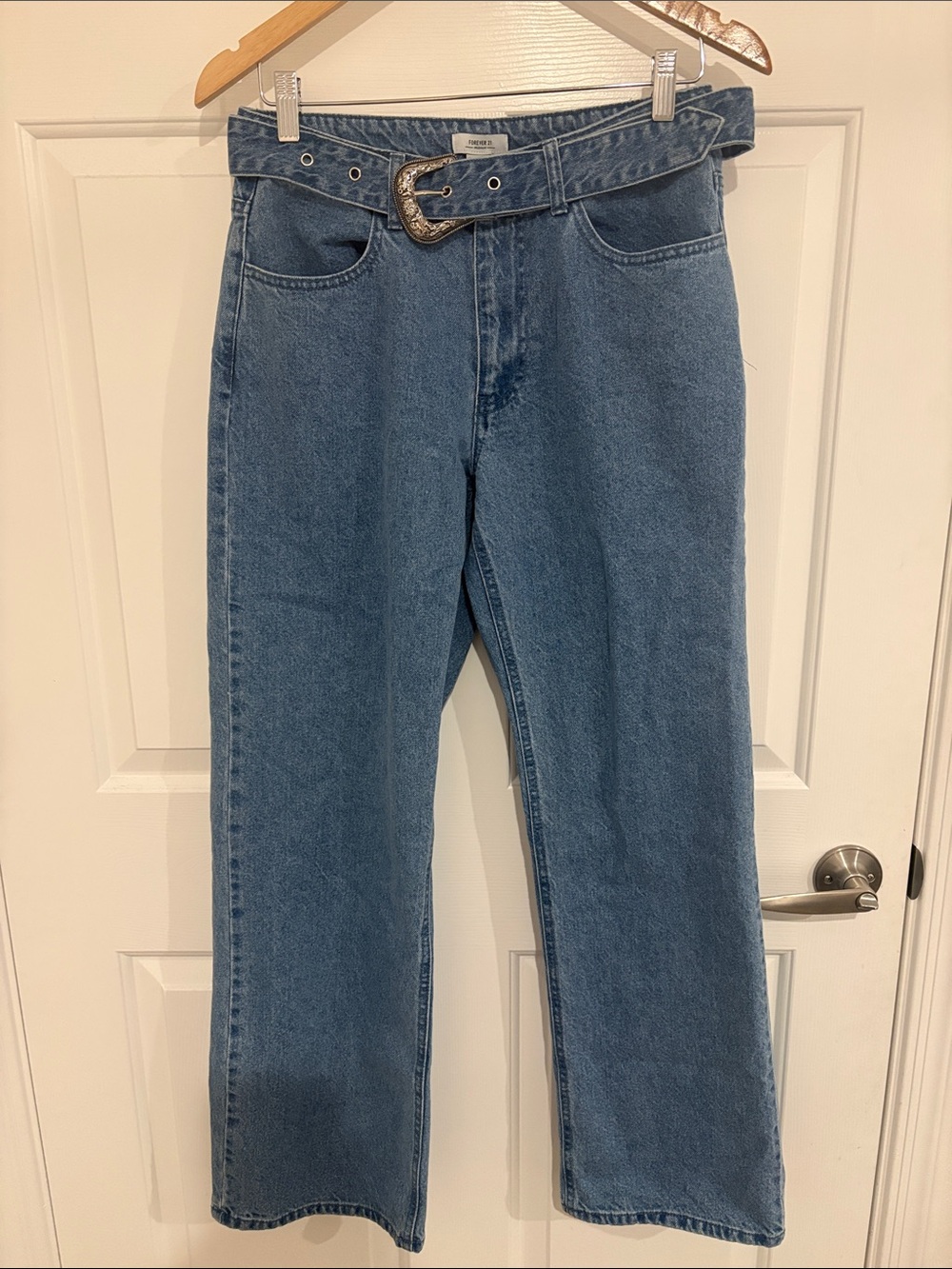 Forever 21 Premium Medium Blue High-Rise Wide Leg MOM Jeans with Belt SZ M